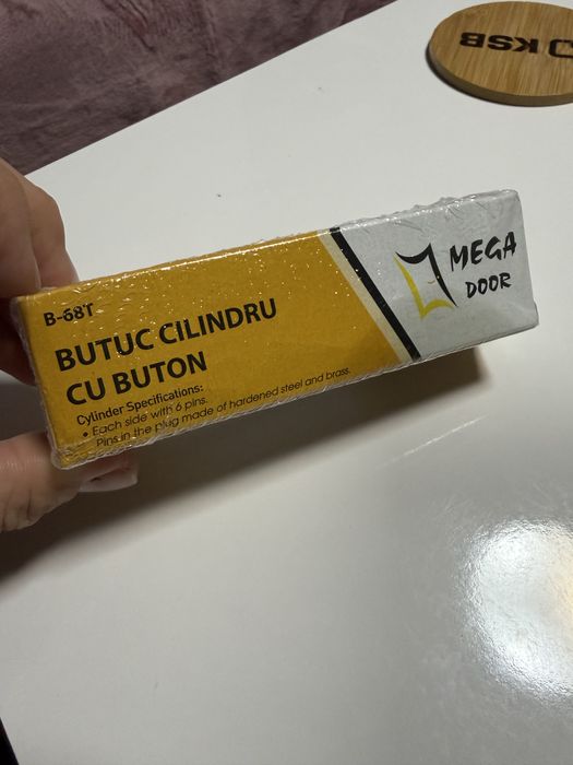 Butuc MegaDoor B-68T usa exterioara