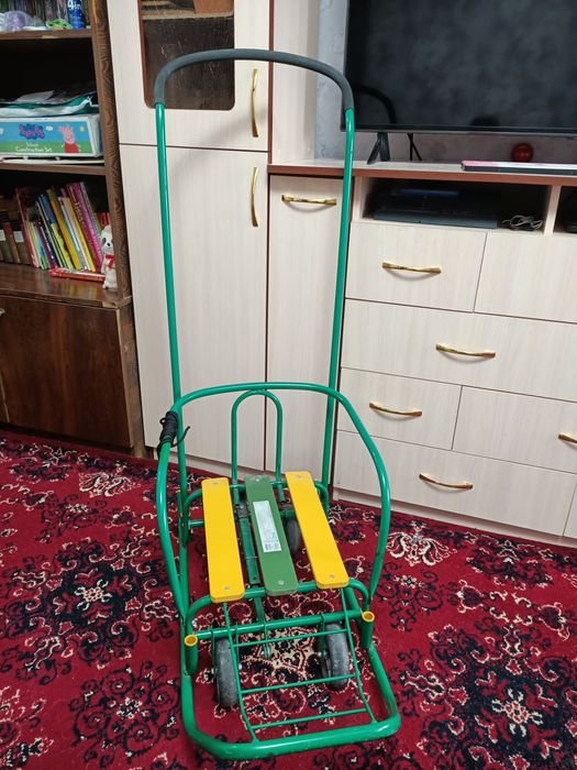 Продам санки с колёсами