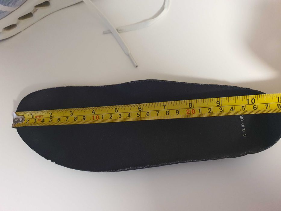 On Cloudsurfer  N43-44