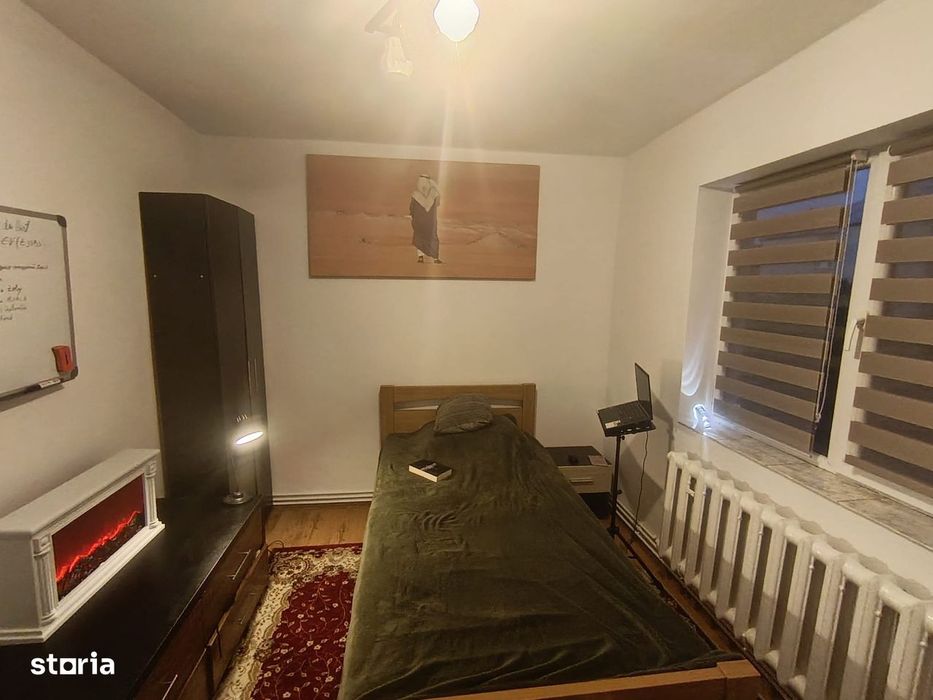 Apartament 2 camere etaj 3 mobilat utilat zona Sf Vineri