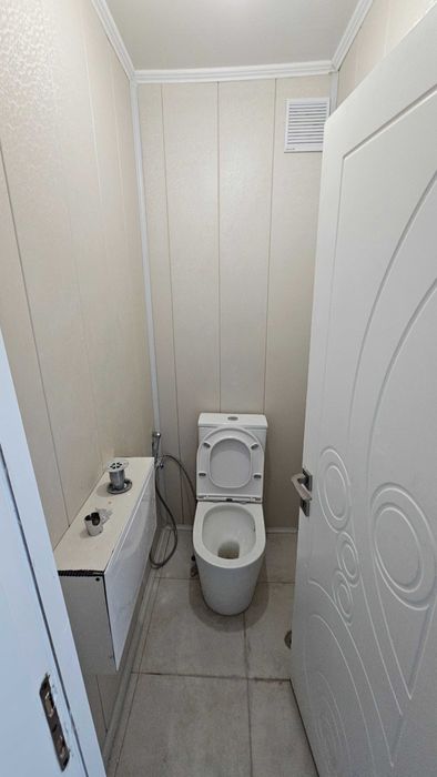 1289-Продава се тристаен разширен апартамент в центъра на града!