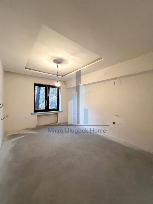 3/1/4 Ц-5 Кинотеатр Казахстан 2х6 кирпич, ремонт 70% закончен