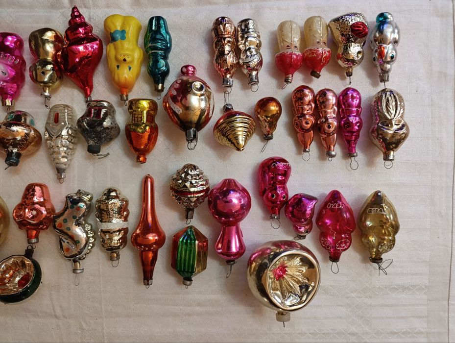 Ёлочные игрушки СССР , дед морозы , снегурочки , гирлянды и т.д.