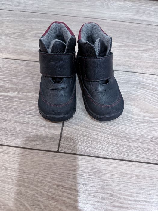 Продам обувь на мальчика