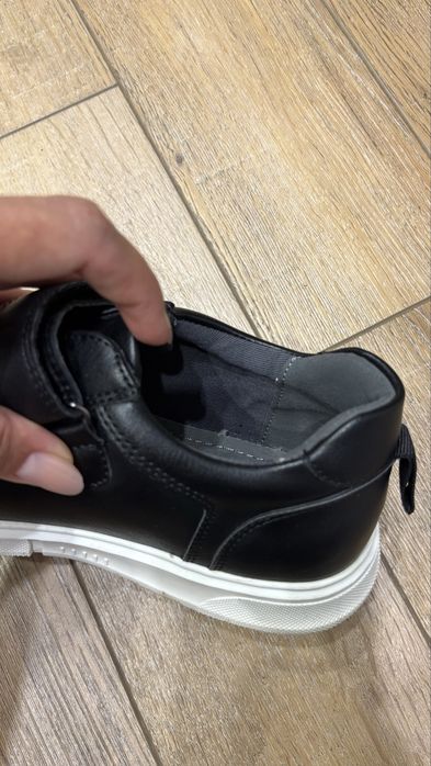 Продам обувь на мальчика!