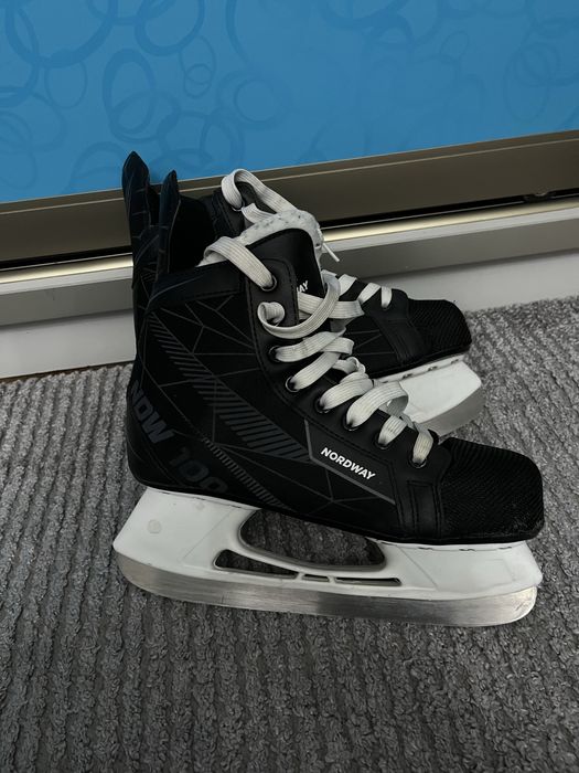 коньки хоккейные