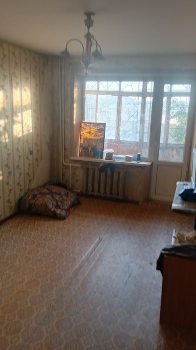 Продам квартиру улутьшеной плонировки