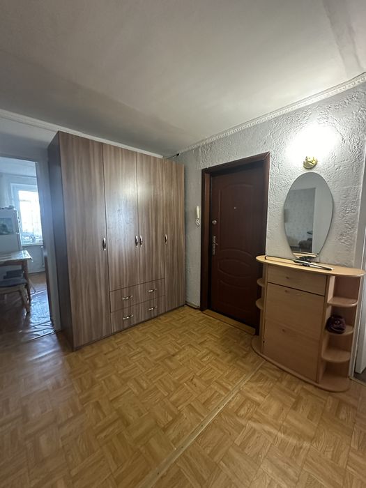 Продам 4-комн. квартиру