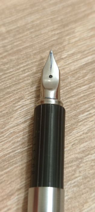 Stilou Aurora penita aur 14K