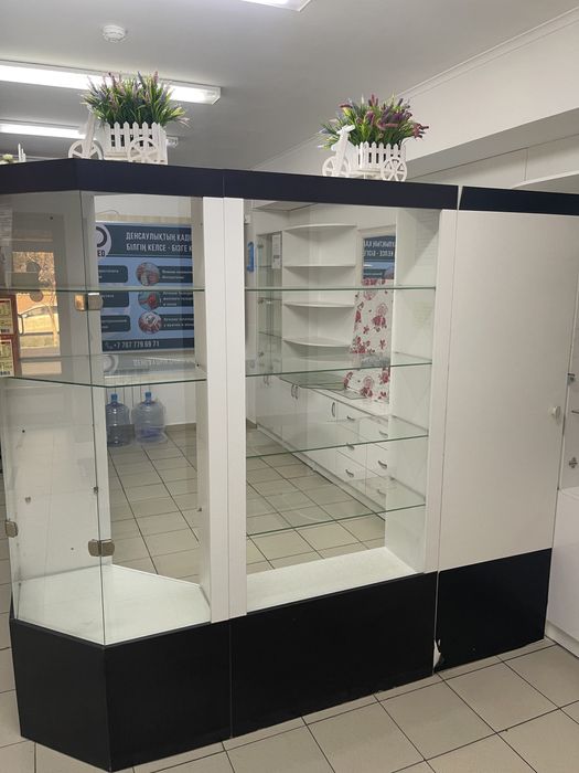 Витрина для аптеки