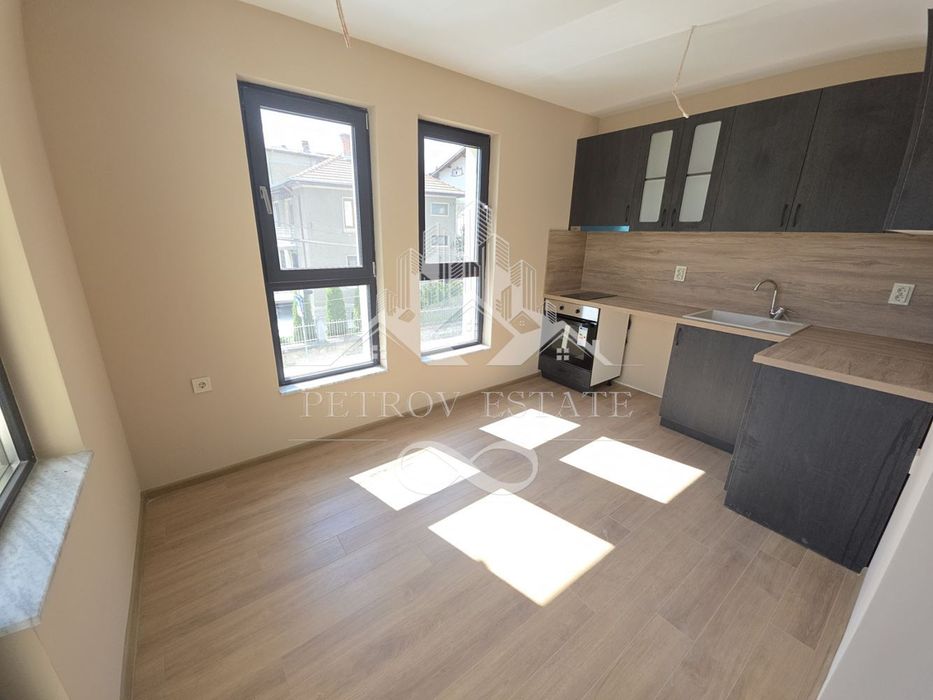 Дава се под наем Двустаен апартамент в Велинград - 59 кв.м за 331.5 € - Снимка #1