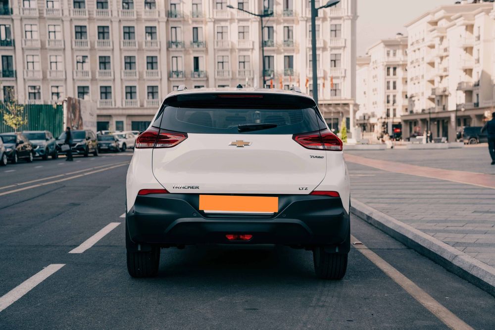 Трэкер 2 2025 LTZ PLUS