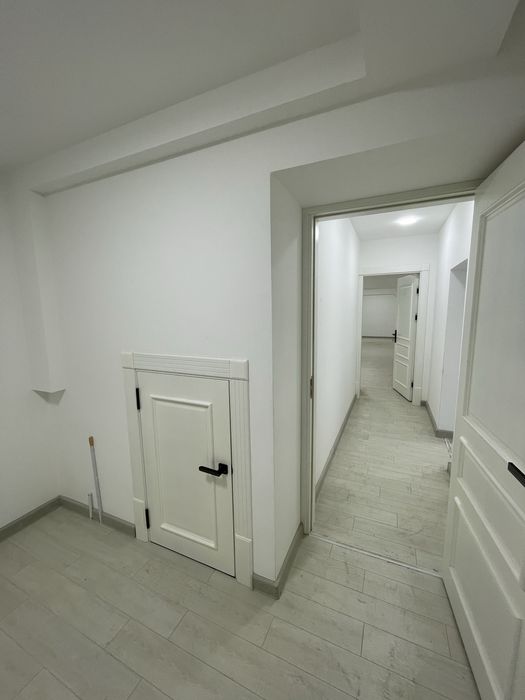 АРЕНДА Комнат под ОФИСЫ (Цум,Метро Космонавтов/Ойбек)