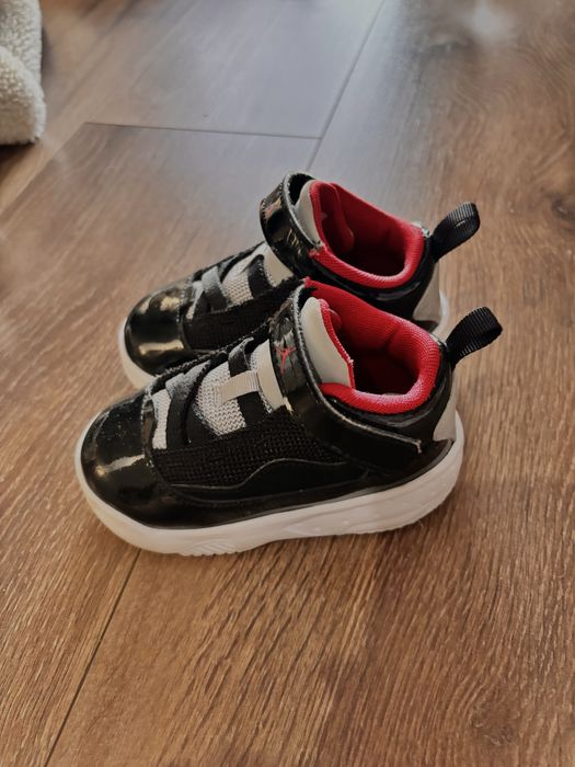 Детски обувки на nike jordan