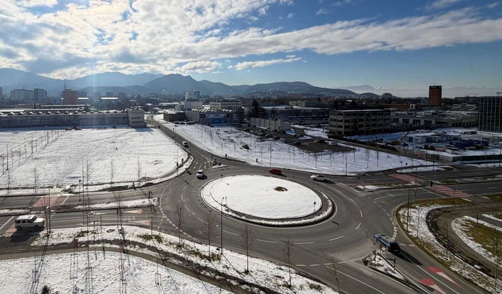 Kasper vânzare apartament de lux 2 camere nelocuit vedere libera spre Tâmpa