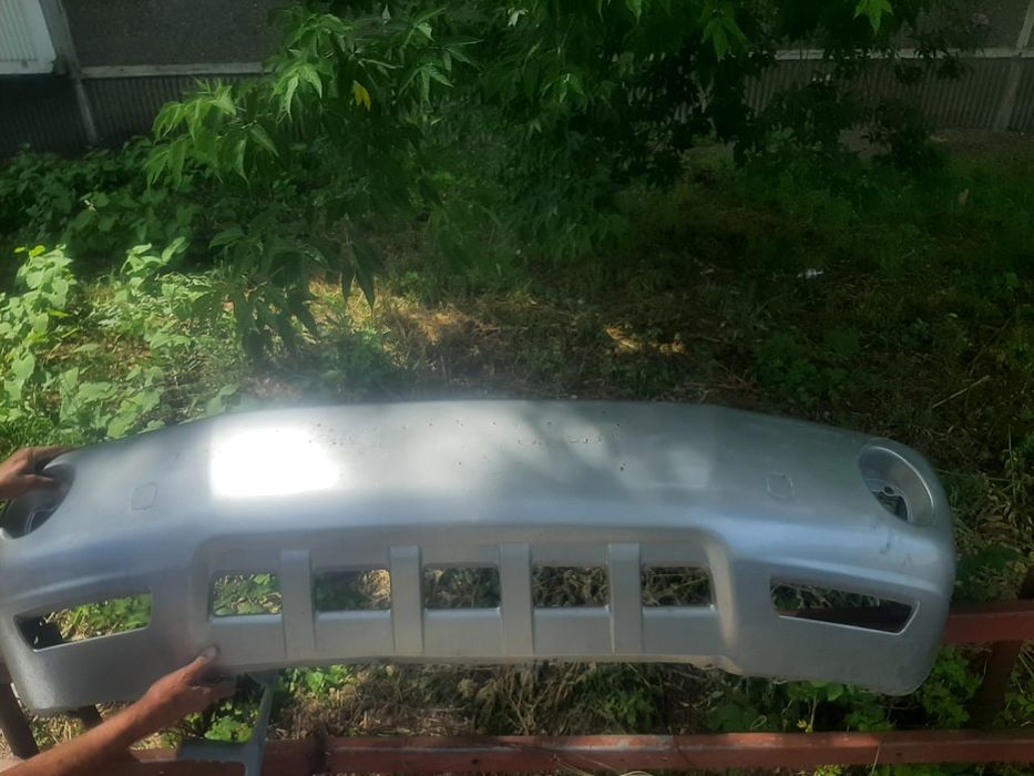 Продам бампер б/у от Toyota Highlander (оригинал)