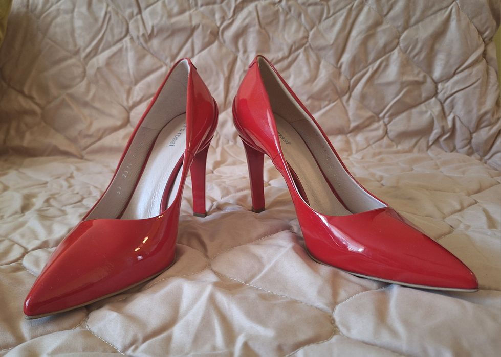 Дамски обувки на ток Gino Rossi