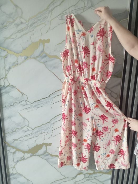 Продаётся платье штаны.