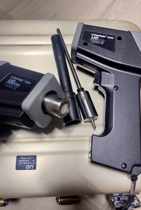 UE Systems Inc. (USA) ULTRAPROBE 3000 + geanta profi Zero Halliburton