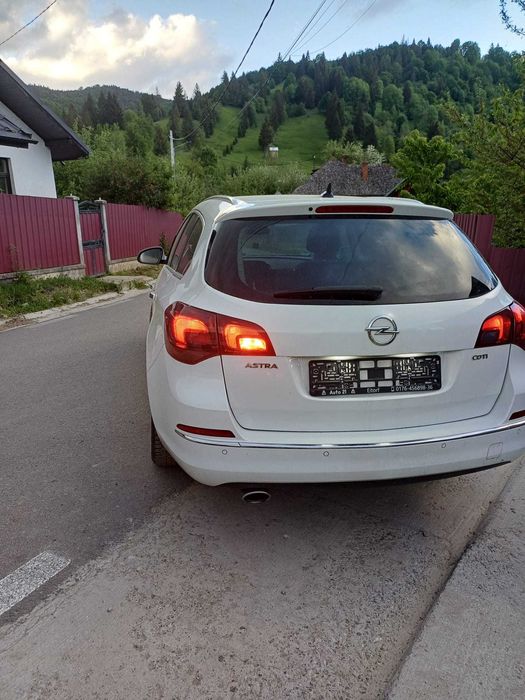 OPEL Astra 2013 — imagine 4
