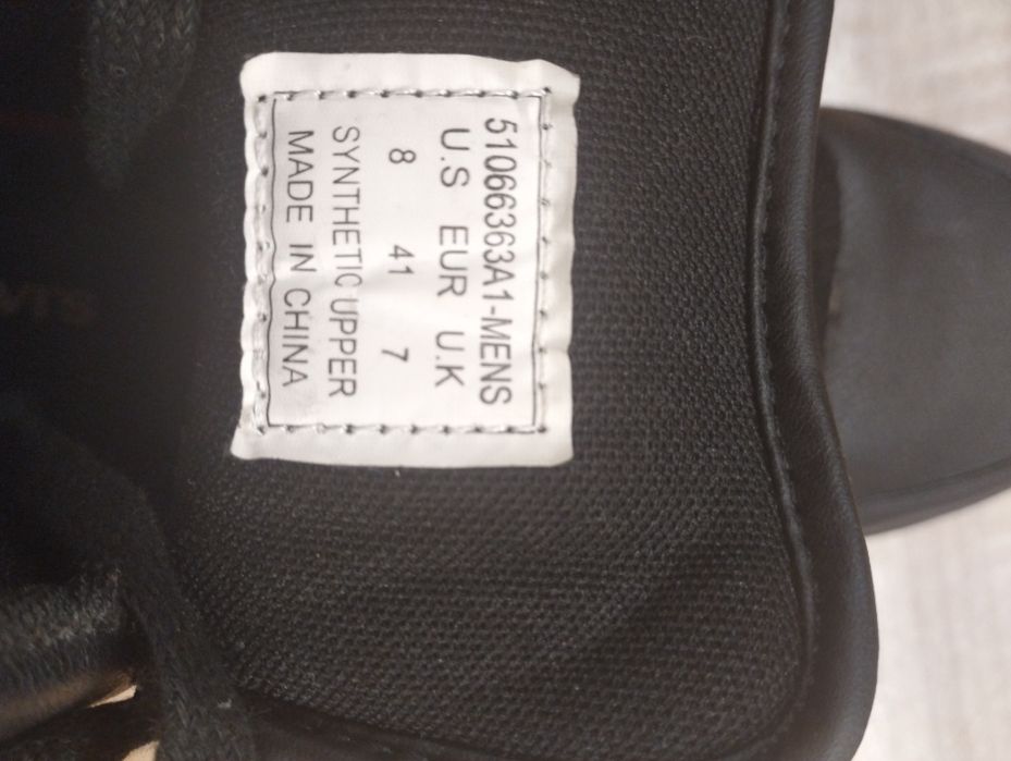 Маратонки levis 41