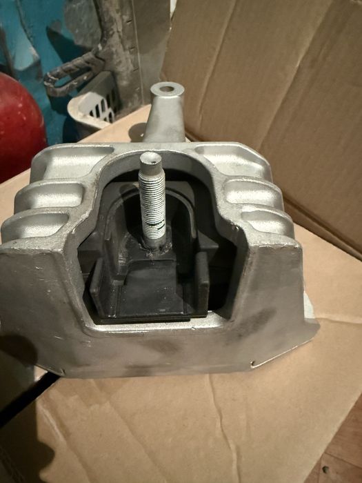 Подушка двс элантра