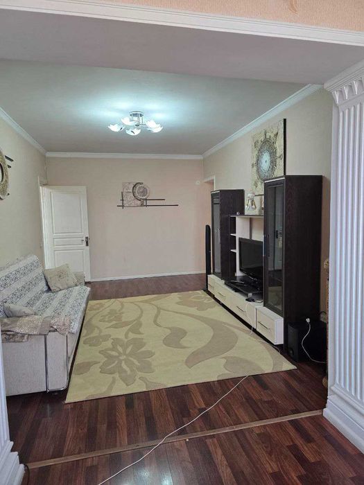 Продается квартира 4/4/4 -77 серия. Кирпич.