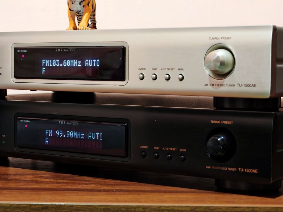 Denon TU-1500AE. Tuner top. Vârf de gamă. ATENȚIE LA ANUNȚ. Preț fix !