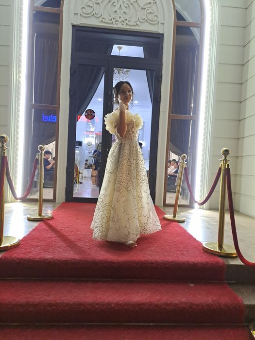 Продам платье 40 тыс тенге