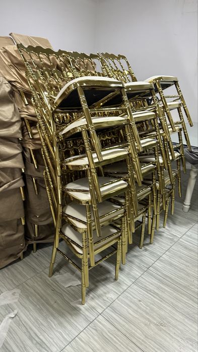 Stul sotiladi zamonavi stullar