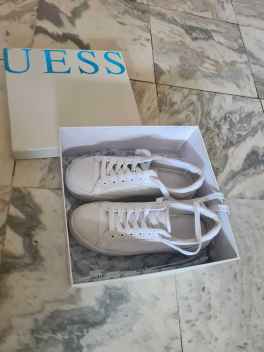 Guess 37 номер сникърси