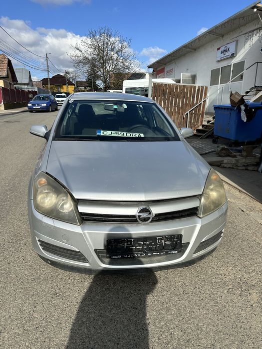Opel astra H Avariat