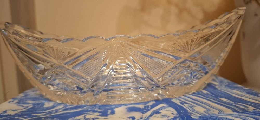 Хрустальные вазы конфетницы 2000