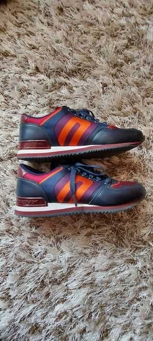 Adidasi dama Armani Jeans