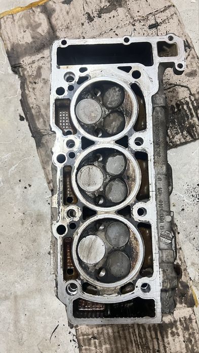 Мерседес.     210