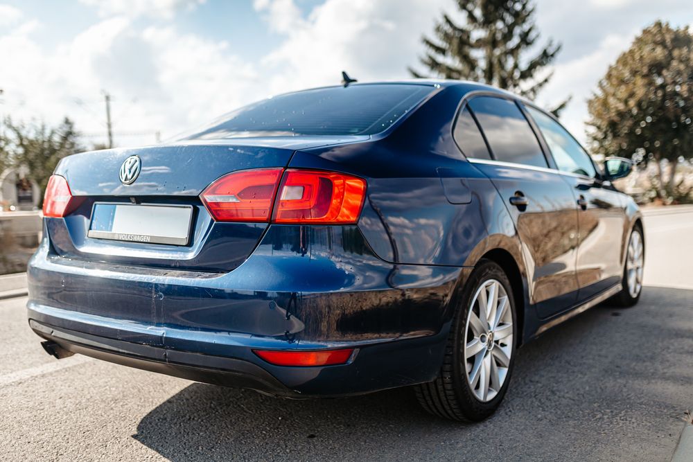 VOLKSWAGEN Jetta 2011 — imagine 2