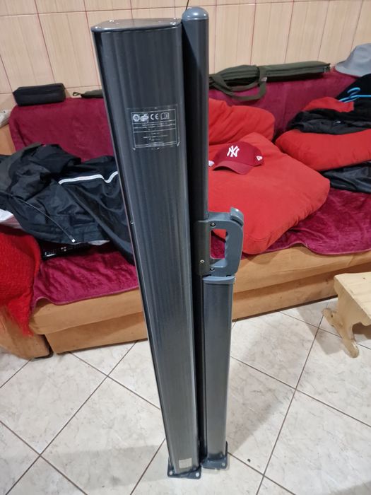 Copertină retractabilă