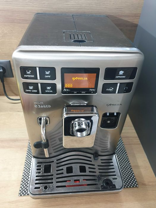 Saeco Exprelia  - неразличима от нова , внос с БГ меню