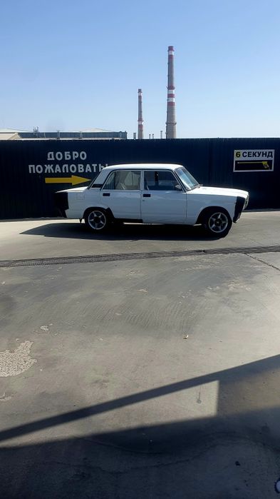 2008 йил 2107 матор приора 1.8 сотилади срочна пул кере