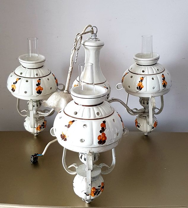 Candelabru/veioze vechi din bronz ceramică și lemn