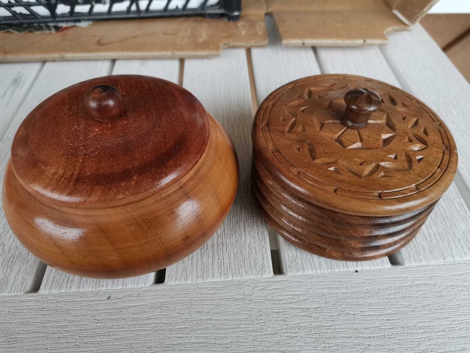 Комплект стъклени чаши и декорации за дома