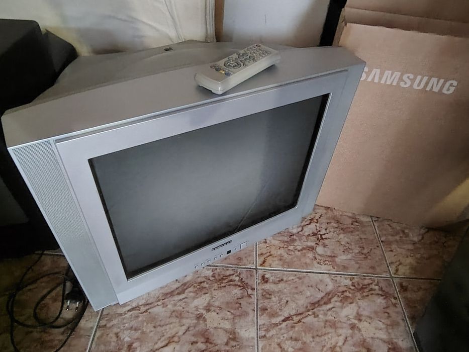 Vând televizor Samsung