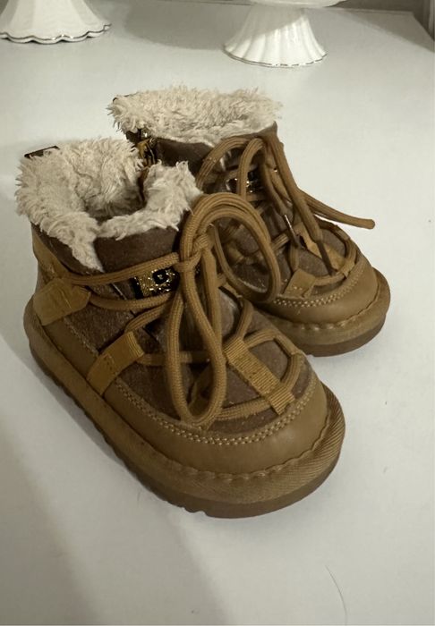 Продам детский угги