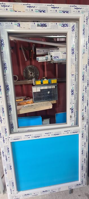 Usi de termopan interior si exterior.