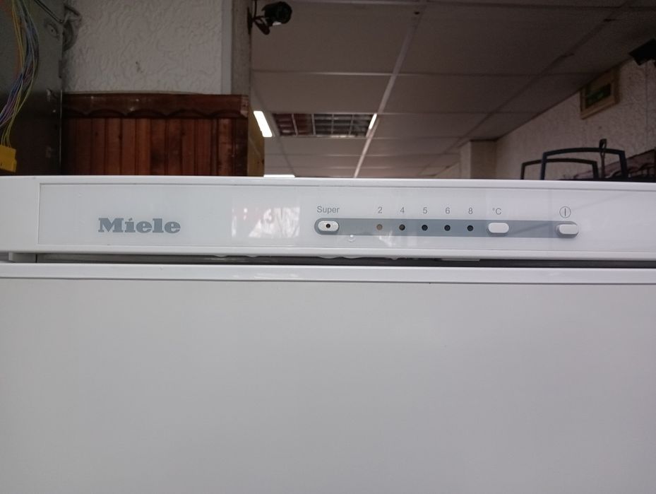 Комбиниран хладилник с фризер Миеле Miele с 2 години гаранция!