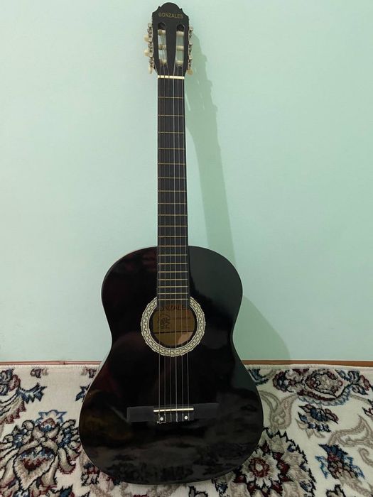 Gitara Gonzales black