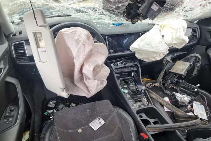 spirala volan motoras stergatoare geamuri laterale stop dreapta selector de viteze Skoda Kodiaq, an 2018, motor 2.0 tdi 190cp cod motor DFHA, 4x4,  Dezmembrez