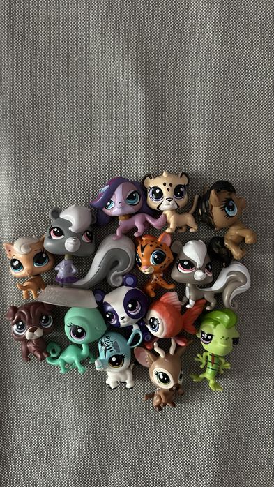 Наборы игрушек классных продам дешево