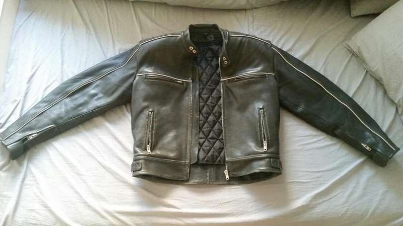 Продавам Кожено яке от телешка