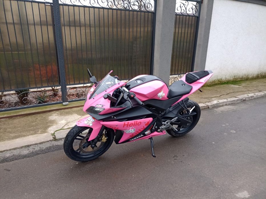 Yamaha yzf r125 Hello Kitty